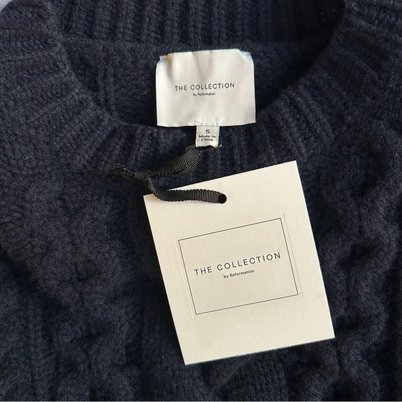 NWT Reformation The Collection Adela Regenerative Wool Cable Sweater Navy small - Picture 12 of 15